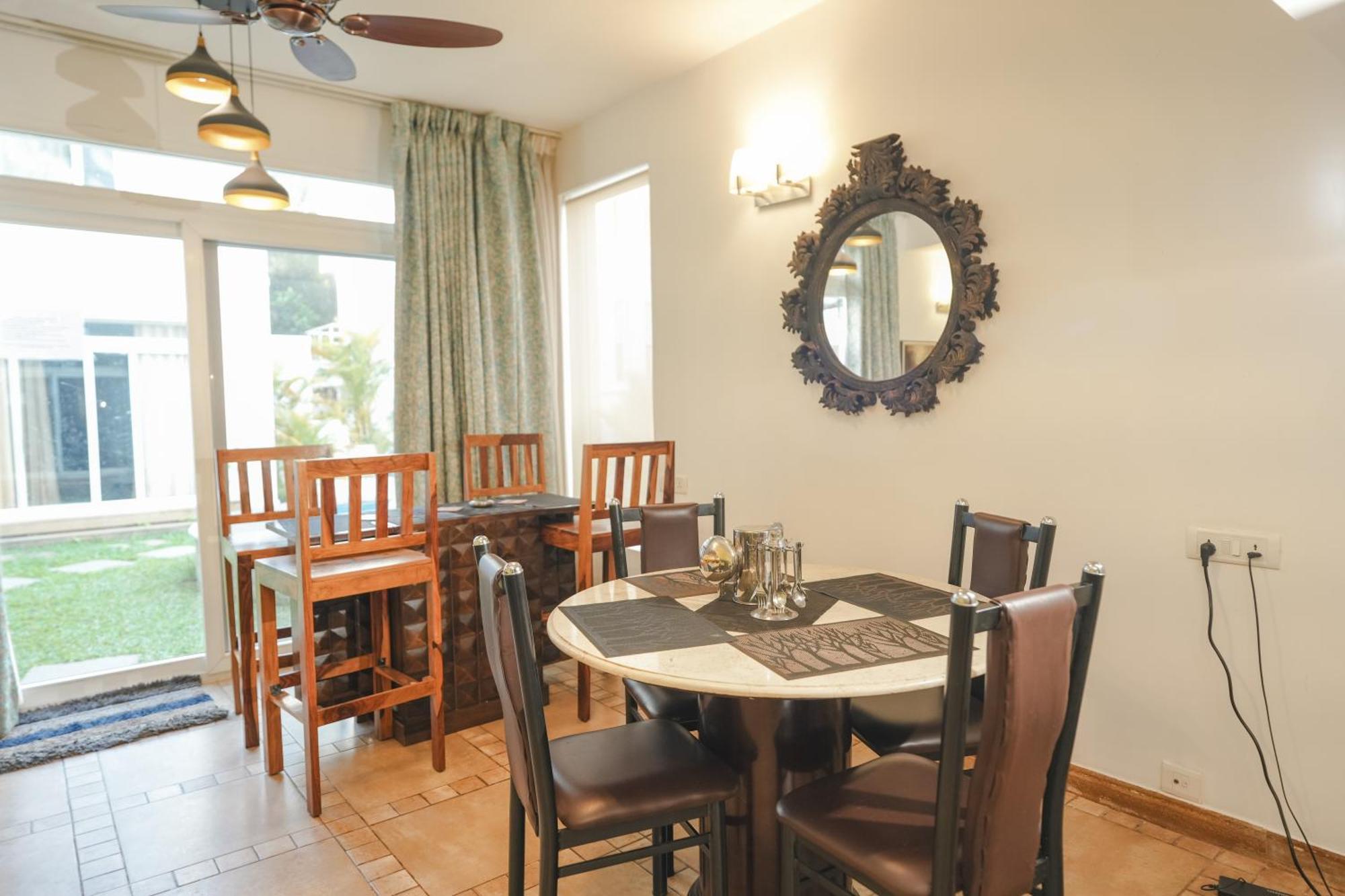 Villa M - Jia 3- 3Bhk In Candolim, Pool Facing, Near Beach, Breakfast Included 외부 사진