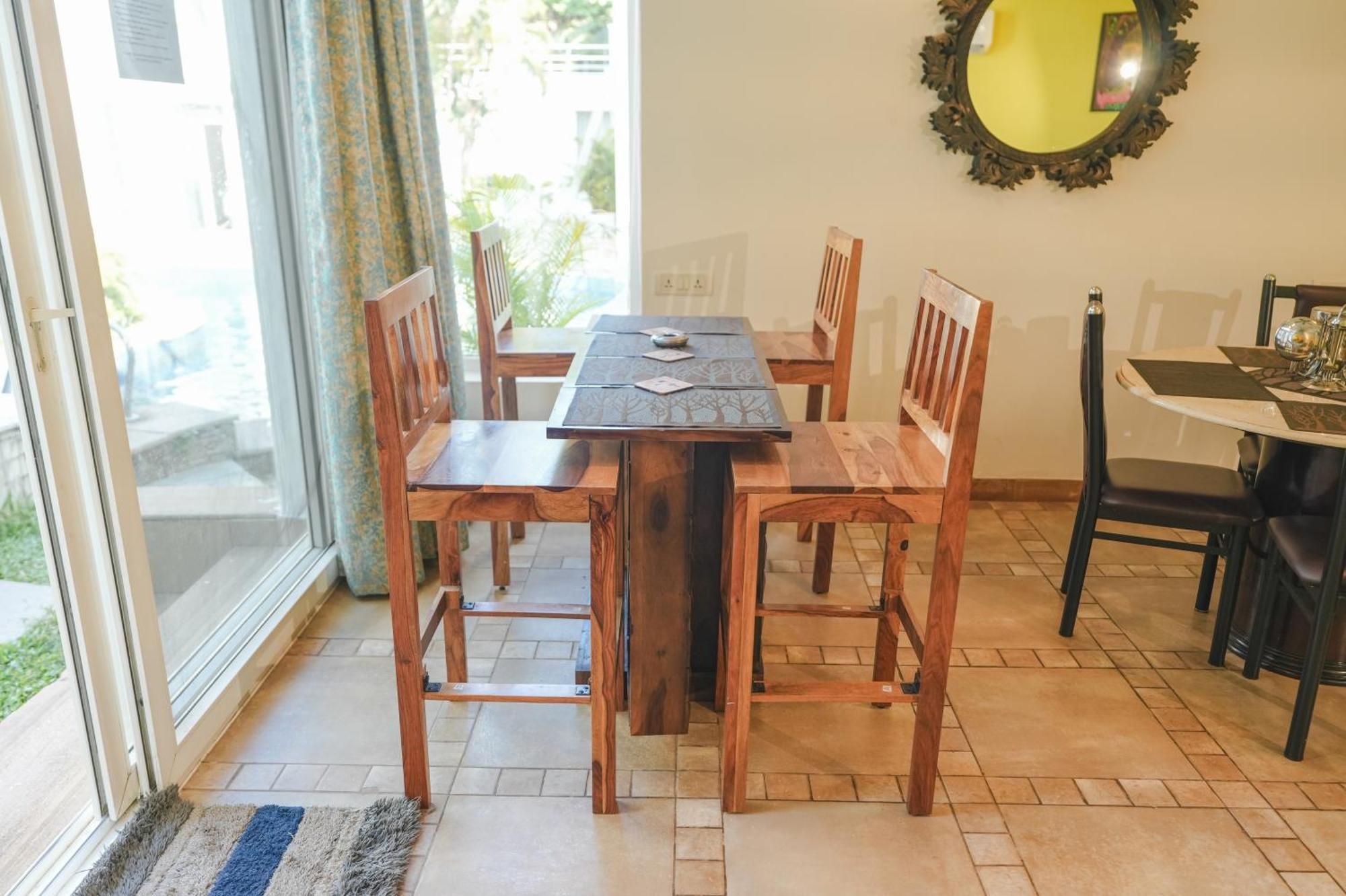Villa M - Jia 3- 3Bhk In Candolim, Pool Facing, Near Beach, Breakfast Included 외부 사진