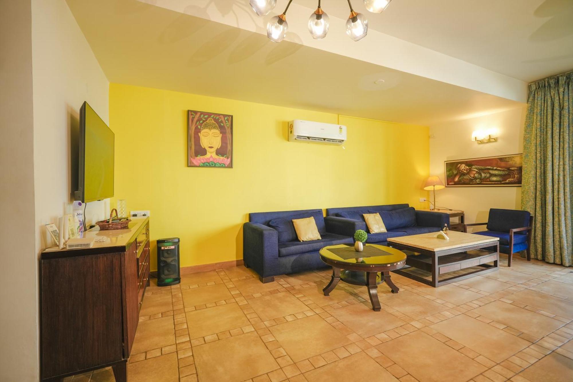 Villa M - Jia 3- 3Bhk In Candolim, Pool Facing, Near Beach, Breakfast Included 외부 사진